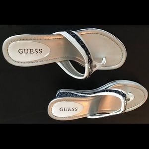 GUESS Women's 8 B Sandal Wedge Blue White Silver